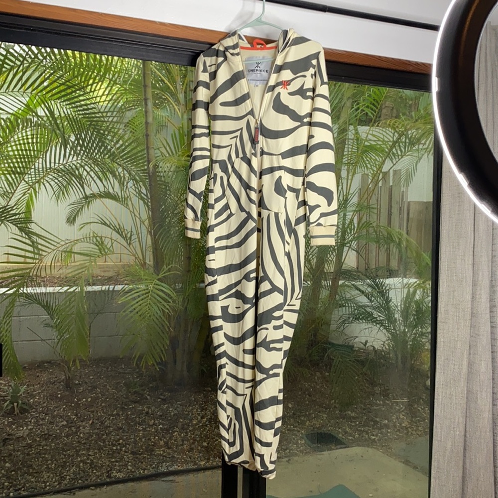 Onepiece ZEBRA SLIM JUMPSUIT OFF-WHITE onesie - Picture 2 of 6
